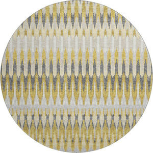 HomeRoots 8' Southwestern Washable Round Rug in Gold, Gray & Beige - Durable, UV-Protected & Easy Care! 668238