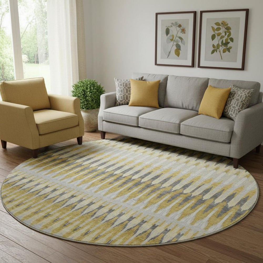 HomeRoots 8' Southwestern Washable Round Rug in Gold, Gray & Beige - Durable, UV-Protected & Easy Care! 668238