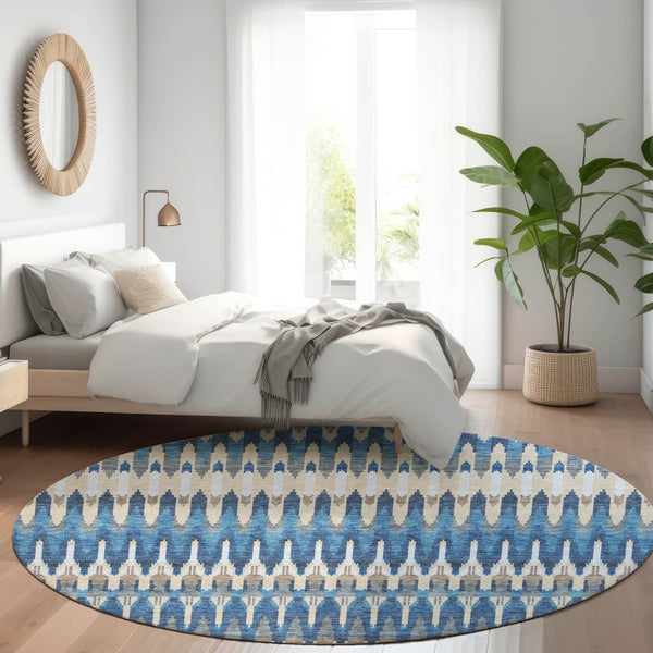 HomeRoots 8' Stylish Southwestern Round Rug in Navy Blue, Ivory & Gray – Washable, UV-Protected & Non-Slip 668268