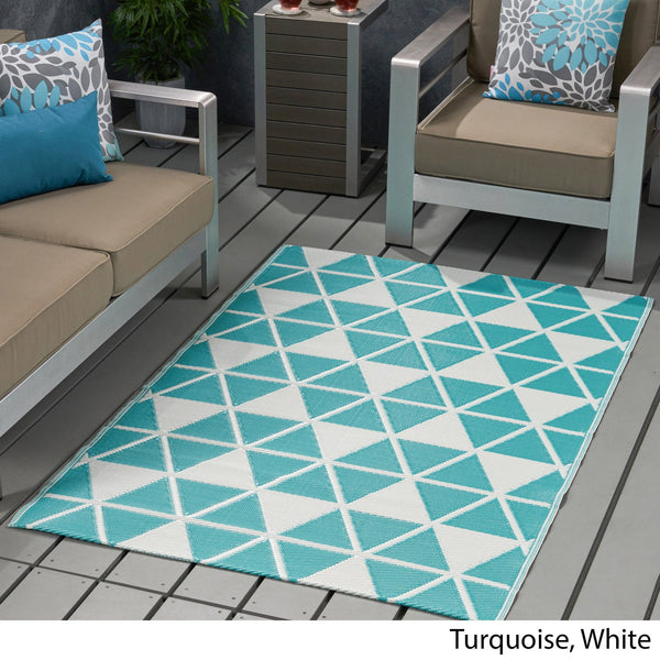 English Elm Christopher Knight Home® - HERRINGBONE Turquoise & White 4'x6' Handcrafted Polypropylene Rug - Durable PVC Strands, Low-Profile Finish 66832.00