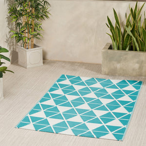 English Elm Christopher Knight Home® - HERRINGBONE Turquoise & White 4'x6' Handcrafted Polypropylene Rug - Durable PVC Strands, Low-Profile Finish 66832.00