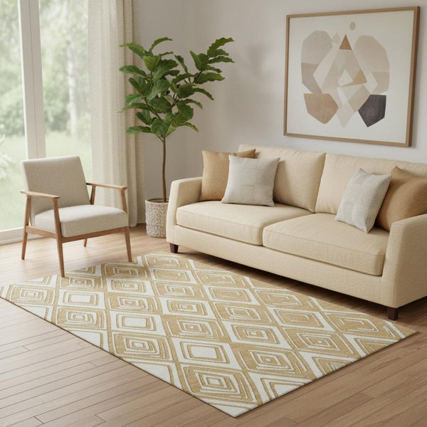 HomeRoots 5' Geometric Gold and Ivory Washable Area Rug - UV Protected, Durable, Stylish for Any Home Space 668393