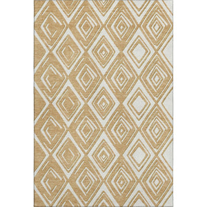 HomeRoots 5' Geometric Gold and Ivory Washable Area Rug - UV Protected, Durable, Stylish for Any Home Space 668393