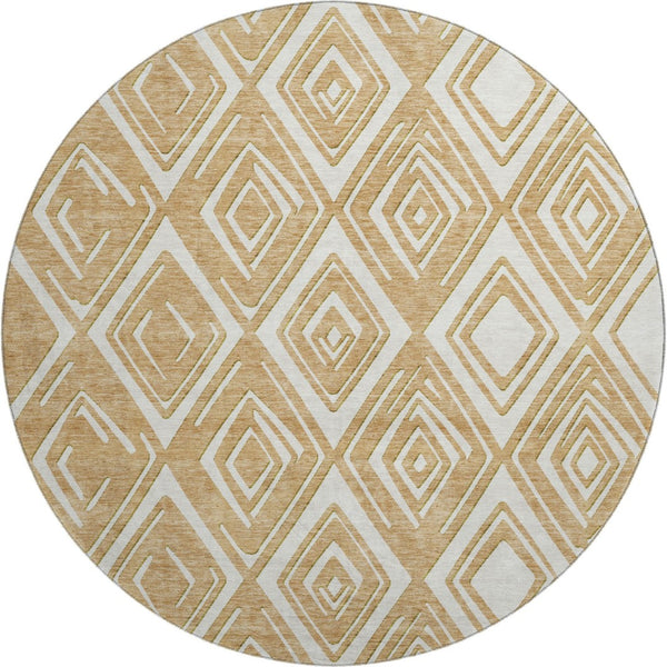 HomeRoots 8' Gold And Ivory Geometric Round Rug - Durable, Washable, UV Protected for Modern Homes & Patios 668394