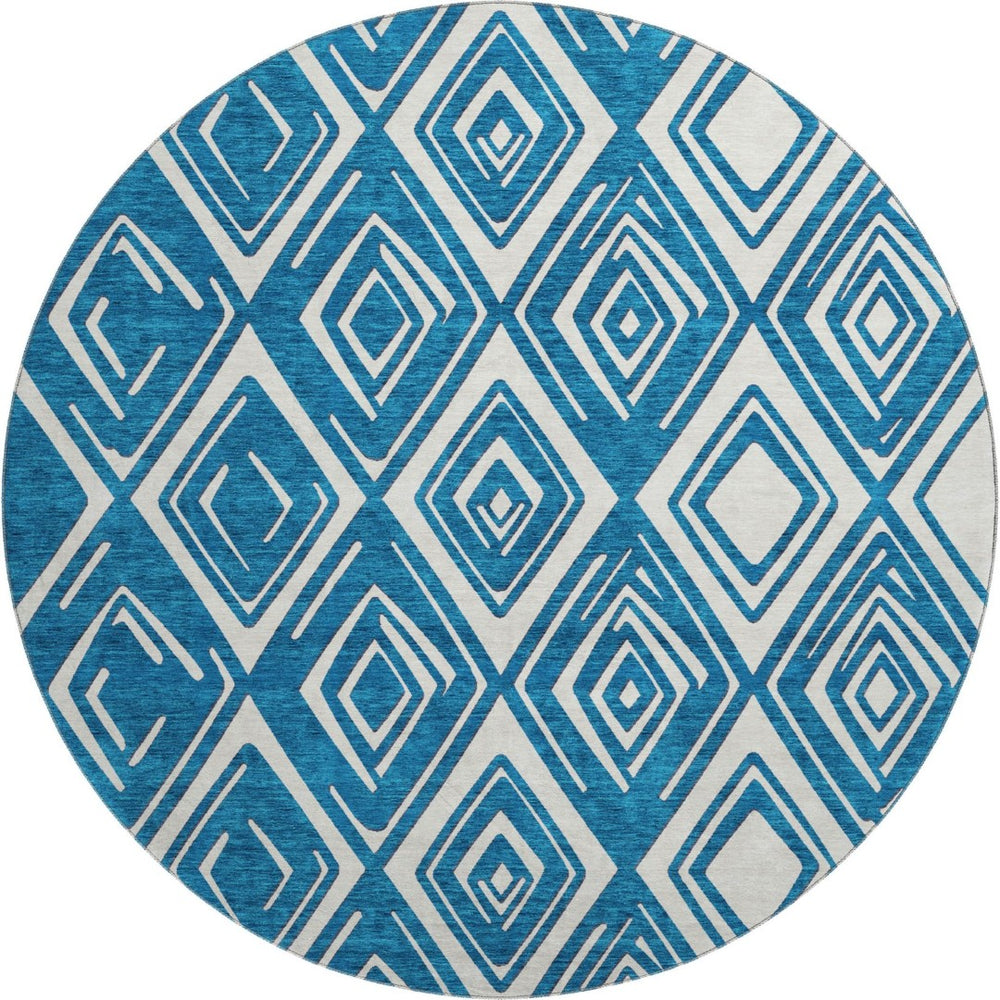 HomeRoots 8' Navy Blue and Ivory Geometric Round Rug - Washable, UV-Protected, Ideal for High-Traffic Areas 668418