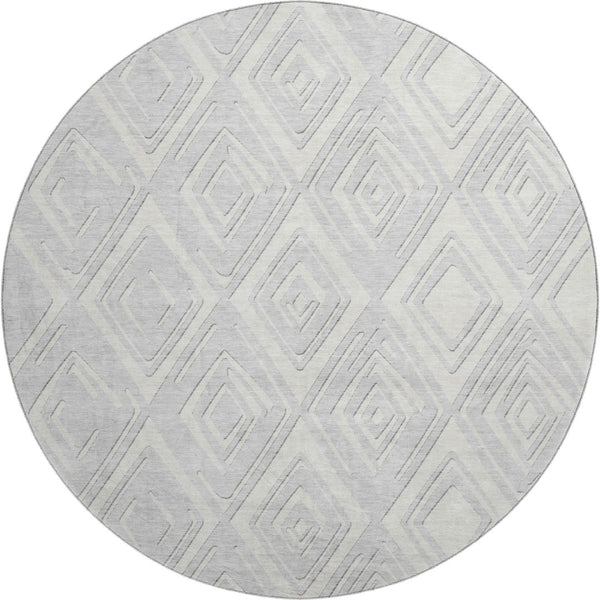 HomeRoots 8' Silver and Ivory Geometric Round Rug - Washable, UV-Protected, Durable for High-Traffic Areas 668448