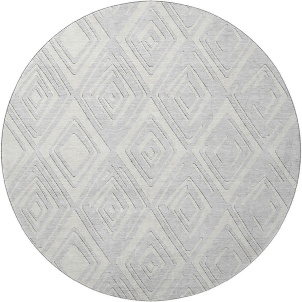 HomeRoots 8' Silver and Ivory Geometric Round Rug - Washable, UV-Protected, Durable for High-Traffic Areas 668448
