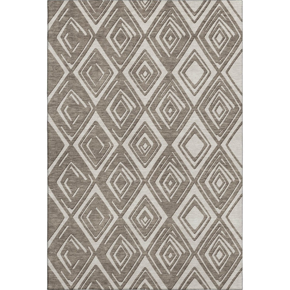 HomeRoots 5' X 8' Taupe And Beige Geometric Area Rug – Stylish, Washable, UV-Protected for Modern Homes 668453
