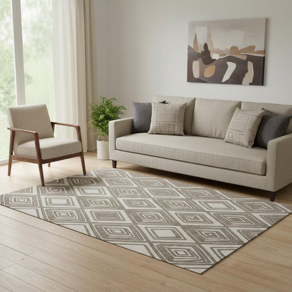 HomeRoots 5' X 8' Taupe And Beige Geometric Area Rug – Stylish, Washable, UV-Protected for Modern Homes 668453