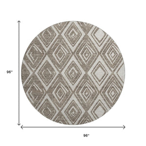 HomeRoots 8' Taupe and Beige Geometric Round Rug - Washable, Stain Resistant, UV Protected for Busy Homes 668454