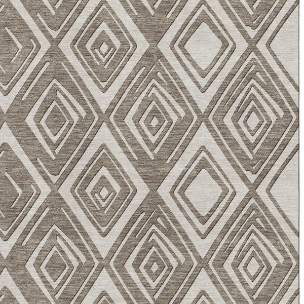 HomeRoots 8' X 10' Taupe & Beige Geometric Area Rug - Washable, UV Protected, Durable for High-Traffic Spaces 668455