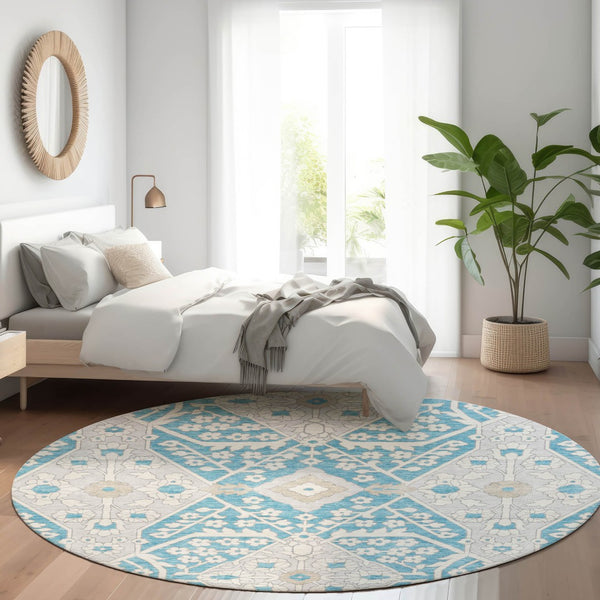 HomeRoots 8' Teal Gray Floral Round Rug - Washable, UV Protected, Durable, Ideal for Living Spaces & Patios 668582