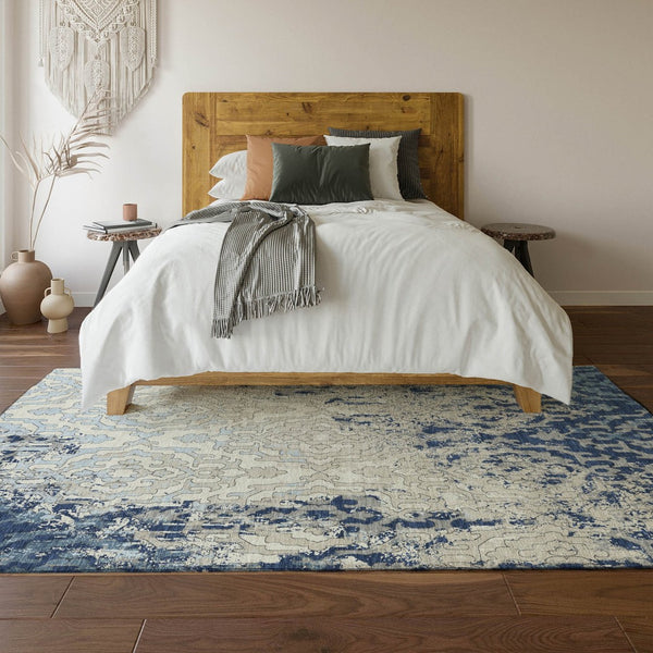 HomeRoots 5' Navy Blue, Ivory & Beige Medallion Area Rug - Washable, Stain-Resistant & UV Protected Elegance 668599