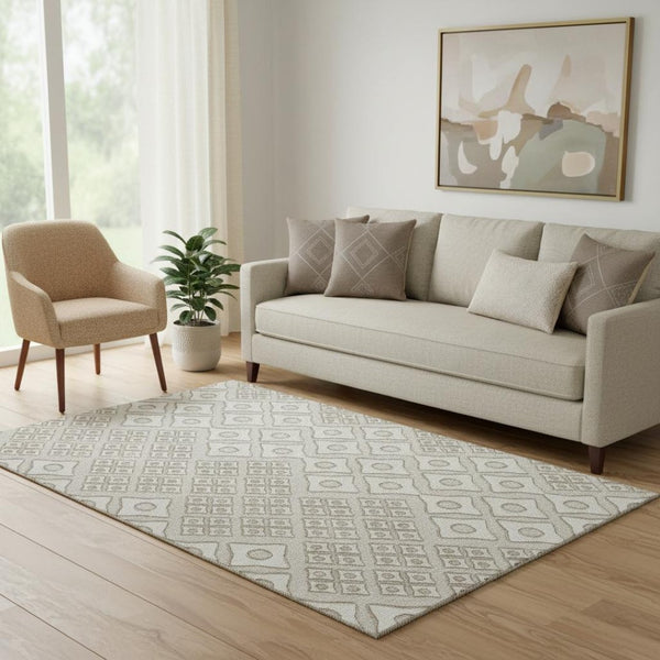 HomeRoots 5' X 8' Beige And Ivory Geometric Area Rug - Washable, UV Protected, Stylish & Durable for Homes 668702