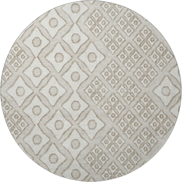 HomeRoots 8' Washable Beige & Ivory Geometric Round Rug with UV Protection - Stylish & Stain-Resistant Design 668703