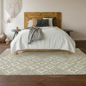 HomeRoots 10' X 14' Beige and Ivory Geometric Area Rug – Washable, UV-Protected, Perfect for High-Traffic Spaces! 668706