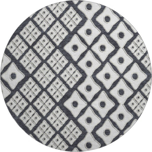 HomeRoots 8' Black And Ivory Geometric Round Rug - Washable, UV-Protected, Durable for High-Traffic Areas 668709