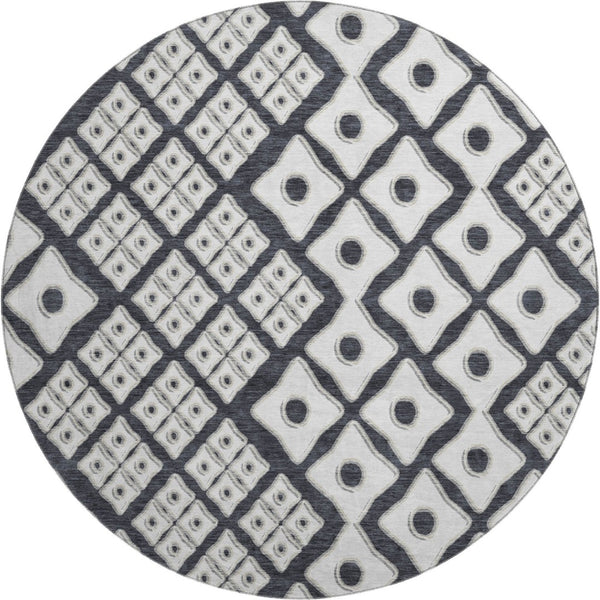 HomeRoots 8' Black And Ivory Geometric Round Rug - Washable, UV-Protected, Durable for High-Traffic Areas 668709