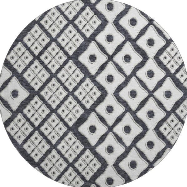 HomeRoots 8' Black And Ivory Geometric Round Rug - Washable, UV-Protected, Durable for High-Traffic Areas 668709