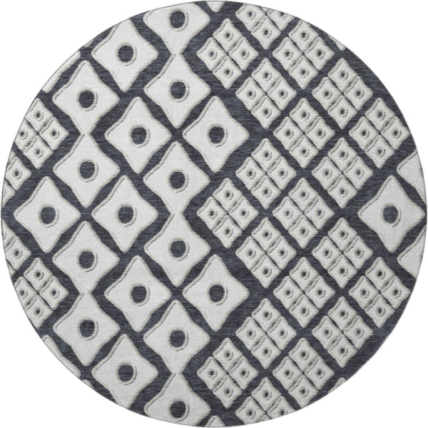 HomeRoots 8' Black And Ivory Geometric Round Rug - Washable, UV-Protected, Durable for High-Traffic Areas 668709