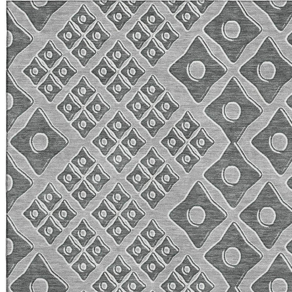 HomeRoots 8' X 10' Gray & Charcoal Geometric Washable Area Rug - Durable, UV Protected, Perfect for Homes! 668728