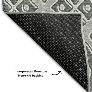HomeRoots 9' Gray & Charcoal Geometric Area Rug - Washable, UV Protected, Stain Resistant for High-Traffic Homes 668729
