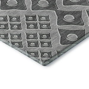 HomeRoots 9' Gray & Charcoal Geometric Area Rug - Washable, UV Protected, Stain Resistant for High-Traffic Homes 668729