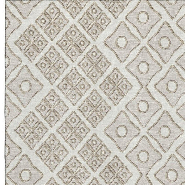 HomeRoots 8' X 10' Ivory & Beige Geometric Area Rug - Washable, UV Protected, Stylish & Stain Resistant Design 668734