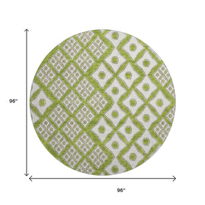 HomeRoots 8' Vibrant Lime Green & Ivory Geometric Round Rug - Washable, UV-Protected, Perfect for High-Traffic Homes 668739