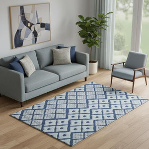 HomeRoots 5' Navy Blue & Sky Blue Geometric Area Rug - Washable, UV Protected, Stain Resistant for Busy Homes 668744