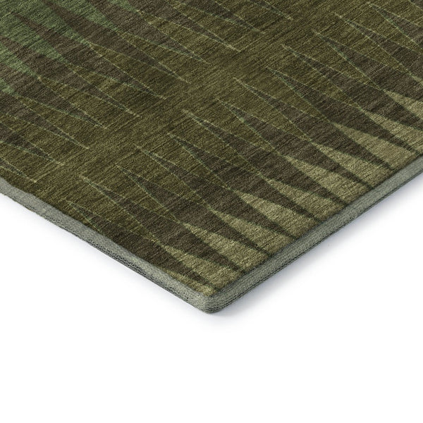 HomeRoots 8' Olive Green and Chocolate Striped Washable Round Rug – UV Protected, Durable, Family-Friendly Design 668979