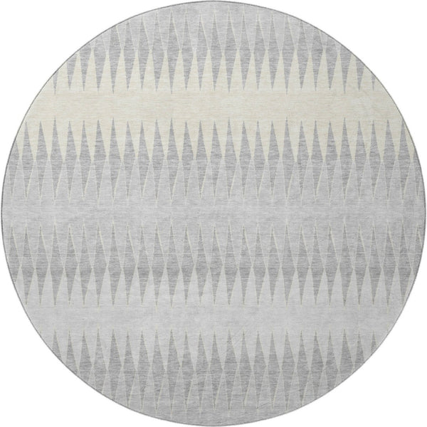 HomeRoots 8' Silver Ivory and Gray Striped Round Rug - Washable, UV Protected, Stain-Resistant, Modern Elegance 668997