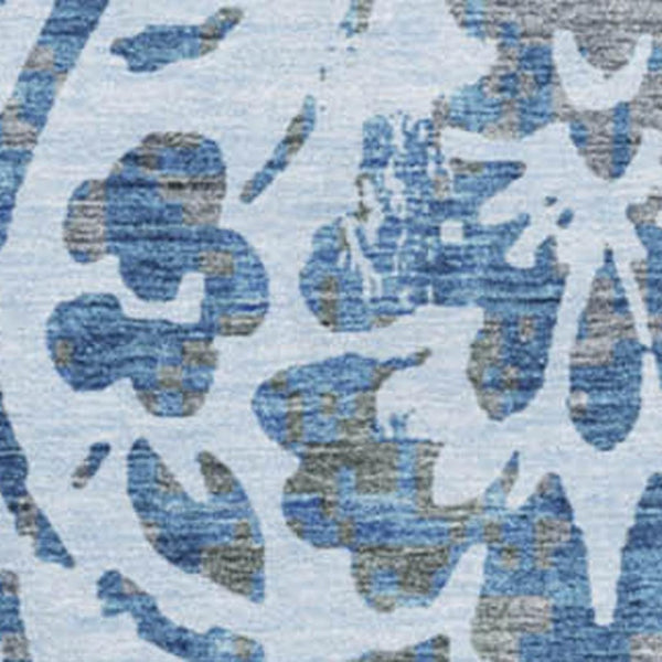 HomeRoots 8' Sky Blue and Gray Floral Round Rug - Washable, UV Protected, Perfect for High-Traffic Areas 669075