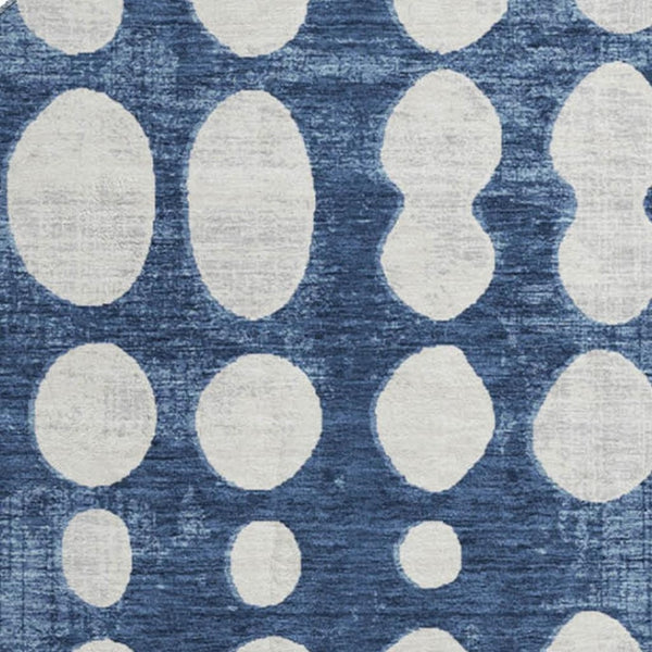 HomeRoots 8' Navy Blue & Ivory Polka Dot Round Rug - Washable, UV-Protected, Durable for Home & Outdoor Use! 669129