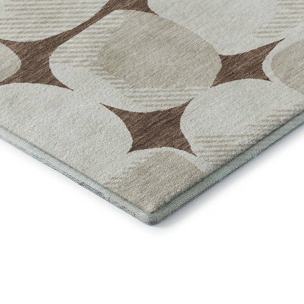 HomeRoots 5' X 8' Brown & Ivory Abstract Geometric Area Rug - Washable, UV Protected, Ideal for Busy Homes! 669170