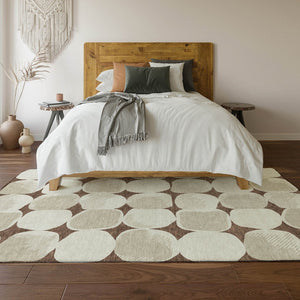 HomeRoots 5' X 8' Brown & Ivory Abstract Geometric Area Rug - Washable, UV Protected, Ideal for Busy Homes! 669170