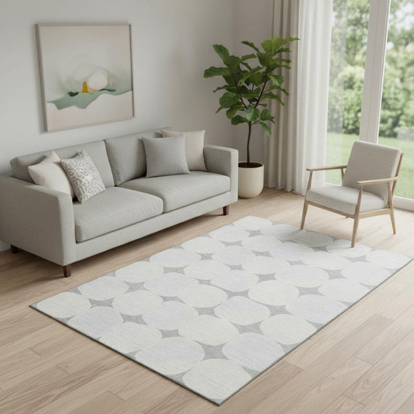 HomeRoots 5' X 8' Gray And Ivory Abstract Geometric Area Rug - Washable, Stain Resistant & UV Protected Rug 669188