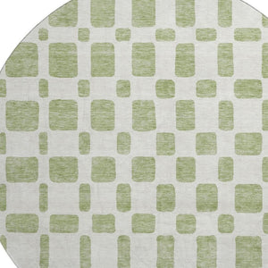 HomeRoots 8' Artichoke Green & Ivory Geometric Round Rug - Washable, UV Protected, Easy-Care, Durable Design 669249