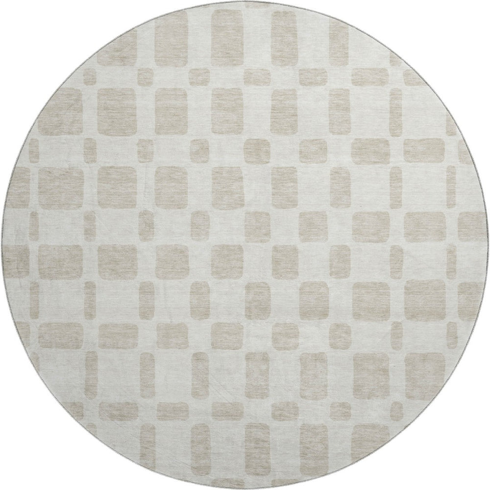 HomeRoots 8' Ivory and Beige Geometric Round Rug - Washable, UV-Protected, Durable for Active Homes & Kids 669279