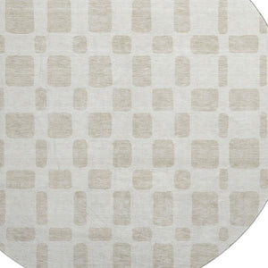 HomeRoots 8' Ivory and Beige Geometric Round Rug - Washable, UV-Protected, Durable for Active Homes & Kids 669279