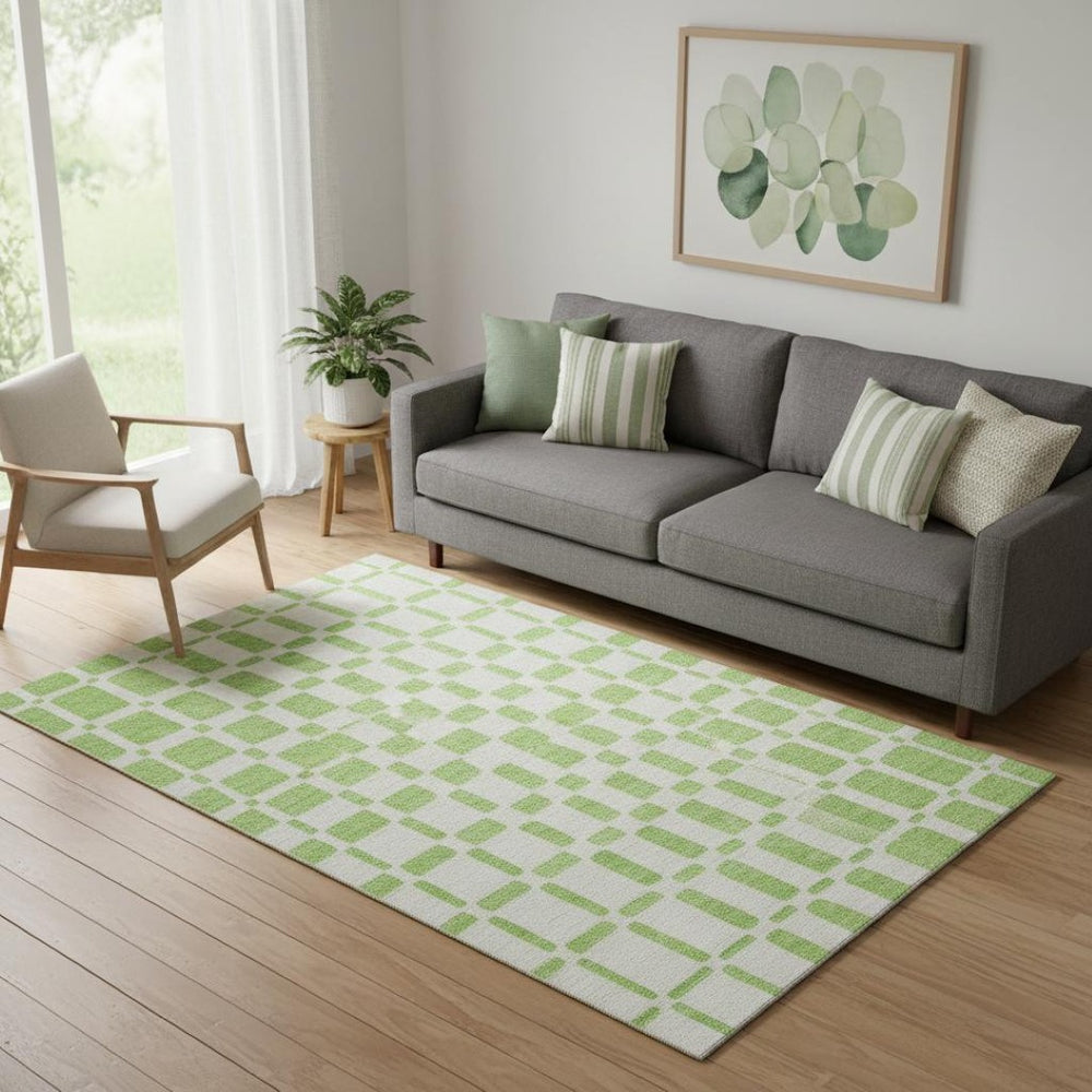 HomeRoots 5' Geometric Lime Green and Ivory Washable Area Rug – UV Protected, Durable & Kid-Friendly Design! 669284