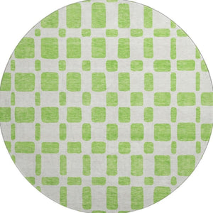 HomeRoots 8' Vibrant Lime Green and Ivory Geometric Round Rug - Washable, UV Protected for Family-Friendly Spaces 669285