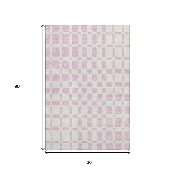 HomeRoots 5' Pink and Ivory Geometric Area Rug – Washable, UV-Protected, Stylish for Modern Homes & Kids 669302
