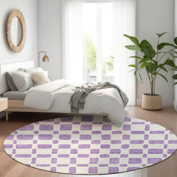 HomeRoots 8' Modern Geometric Purple & Ivory Washable Round Rug - Stain Resistant, UV Protected & Durable! 669309