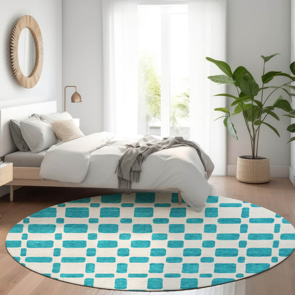 HomeRoots 8' Teal And Ivory Geometric Round Rug - Washable, UV-Protected, Ideal for High-Traffic Homes! 669321