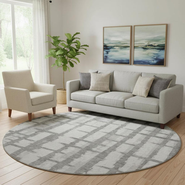 HomeRoots 8' Stylish Gray and Silver Striped Washable Round Rug with UV Protection for High-Traffic Homes 669363