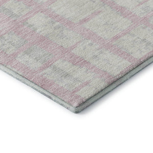 HomeRoots 8' Pink And Beige Striped Round Rug - Washable, UV Protected, Cozy, Durable for Living Spaces & Patios 669393