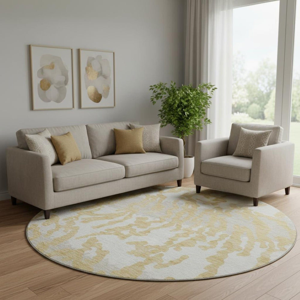 HomeRoots 8' Gold and Ivory Animal Print Round Rug - Washable, UV Protected, Stylish & Durable for Busy Homes 669435