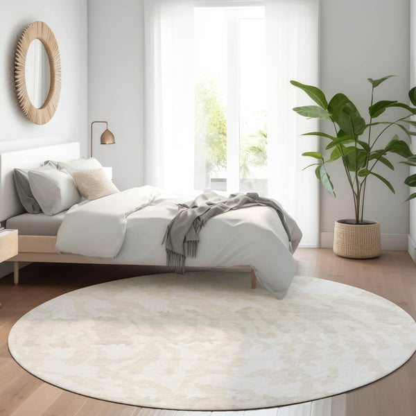 HomeRoots 8' Ivory and Beige Animal Print Round Rug - Washable, UV-Protected, Stylish & Durable for Any Space 669453