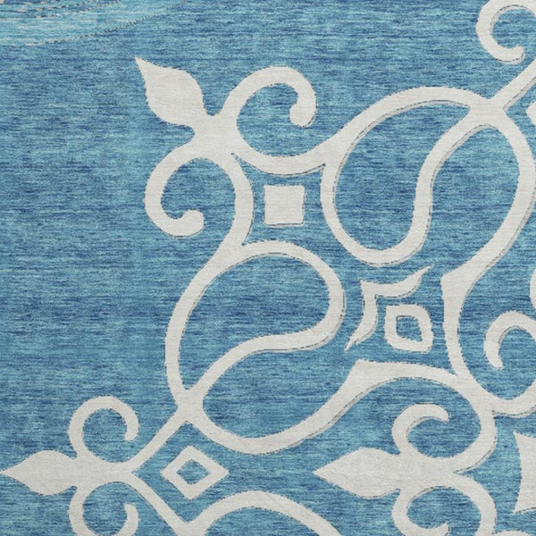 HomeRoots 8' Teal Floral Medallion Round Rug - Washable, UV Protected, Durable Design for High Traffic Areas 669561